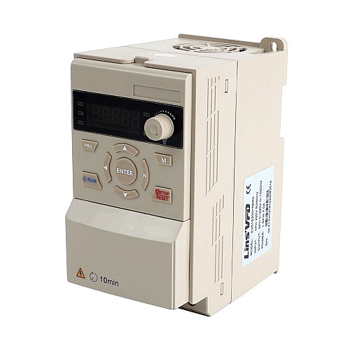 220V 1.5KW 80x73x175.5mm 空冷スピンドルモーターおよび 2HP 1.5KW 7.0A 可変周波数ドライブキット