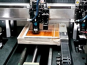 リニアステッピングモーターを選択する際に考慮すべきことは何ですか？