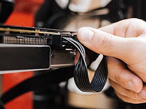 閉ループステッピングドライバーを使用して開ループステッピングモーターを駆動できますか？