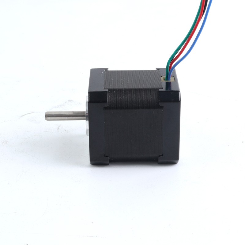 Nema 17 バイポーラ 0.9deg 46Ncm(65.1oz.in) 2A 42x42x48mm 4 ワイヤ