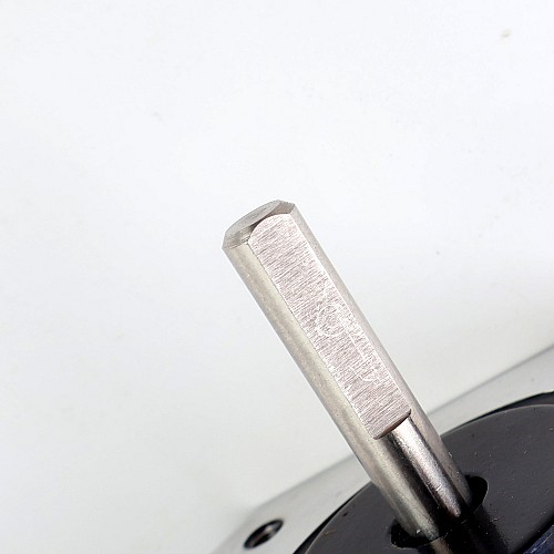 Nema 17 バイポーラ 45Ncm(63.74oz.in) 1.5A 42x42x39mm 4 ワイヤ、1m ピン コネクタ付き