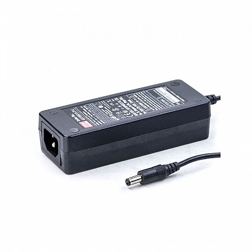 GST40A15-P1J MEANWELL 40W 15VDC 2.67A 115/230VAC AC-DC 信頼性の高いグリーン産業用アダプタ GST40A15-P1J MEANWELL 40W 15VDC 2.67A 115/230VAC AC-DC 信頼性の高いグリーン産業用アダプタ
