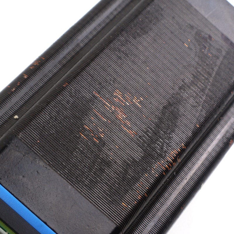 iDM シリーズ NEMA 23 一体型ステッピング モーター 3.1Nm (439oz.in) 20-50VDC